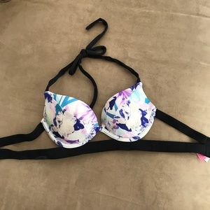 Victoria's Secret Padded Bathingsuit Top (32B)